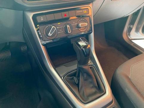 VOLKSWAGEN T CROSS 200 TSI AUT