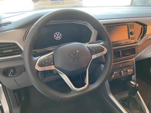 VOLKSWAGEN T CROSS 200 TSI AUT