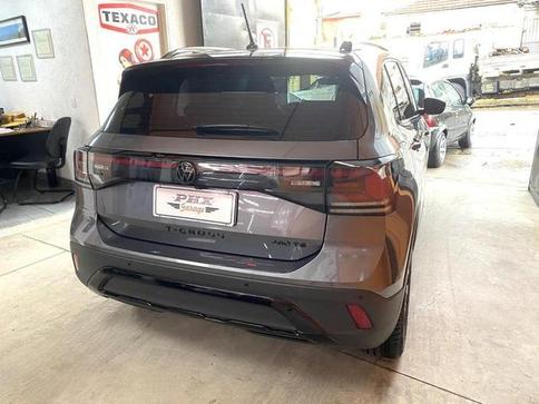 VOLKSWAGEN T CROSS HIGHLINE 250 TSI AUT