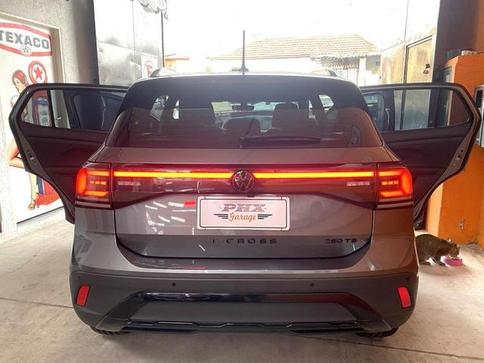 VOLKSWAGEN T CROSS HIGHLINE 250 TSI AUT