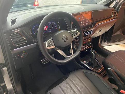 VOLKSWAGEN T CROSS HIGHLINE 250 TSI AUT