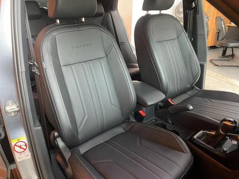 VOLKSWAGEN T CROSS HIGHLINE 250 TSI AUT