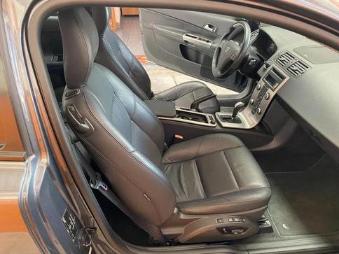 VOLVO C-30 T-5 2.5 TB(AUT.) 2P