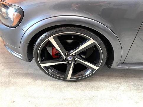 VOLVO C-30 T-5 2.5 TB(AUT.) 2P