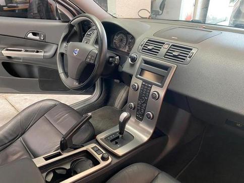 VOLVO C-30 T-5 2.5 TB(AUT.) 2P