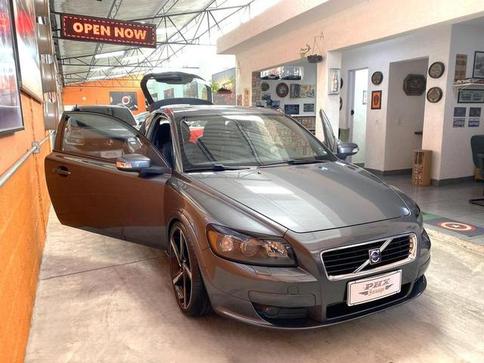 VOLVO C-30 T-5 2.5 TB(AUT.) 2P