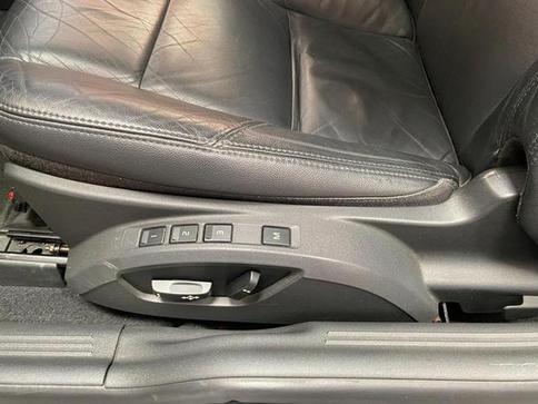 VOLVO C-30 T-5 2.5 TB(AUT.) 2P