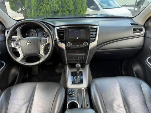 MITSUBISHI L200 TRITON SPORT HPE - S 2.4 D 4X4 AUT