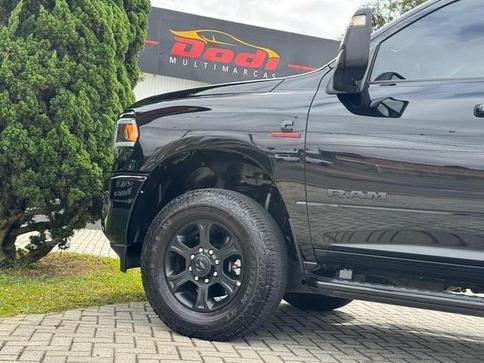 RAM 2500 LARAMIE NIGHT EDITION