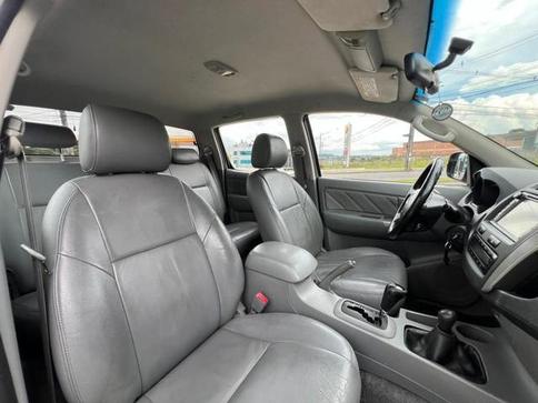 TOYOTA HILUX CD SRV D4-D 4X4 3.0 TDI DIESEL AUT
