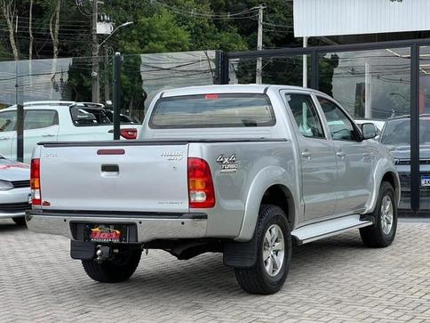 TOYOTA HILUX CD SRV D4-D 4X4 3.0 TDI DIESEL AUT