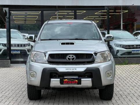 TOYOTA HILUX CD SRV D4-D 4X4 3.0 TDI DIESEL AUT