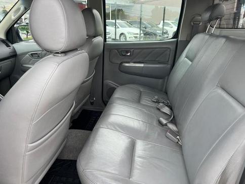 TOYOTA HILUX CD SRV D4-D 4X4 3.0 TDI DIESEL AUT