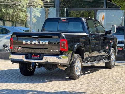 RAM 3500 LARAMIE 6.7D