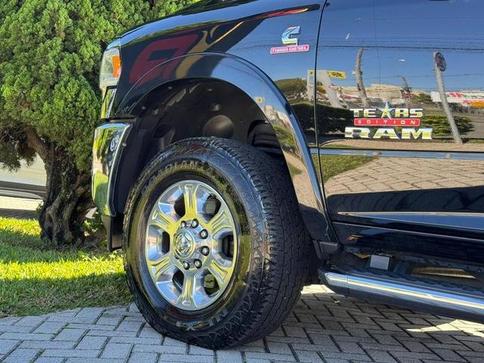 RAM 3500 LARAMIE 6.7D