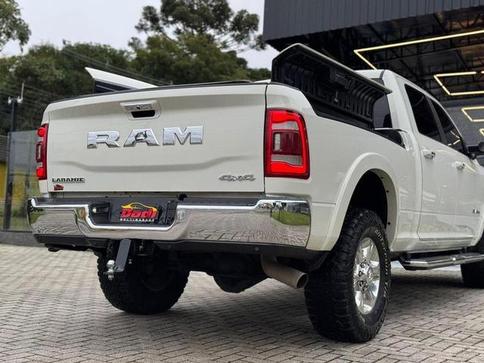 RAM 2500 LARAMIE