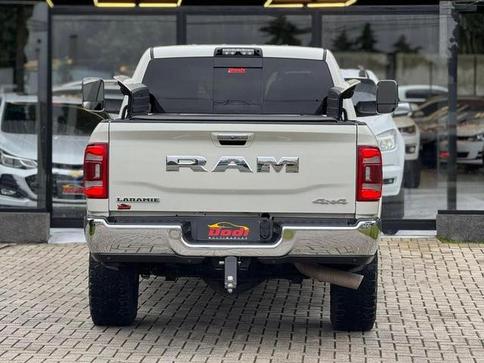 RAM 2500 LARAMIE