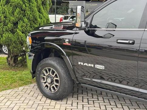 RAM 3500 LONGHORN 6.7D