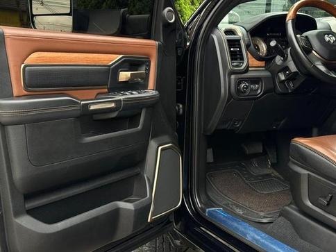 RAM 3500 LONGHORN 6.7D