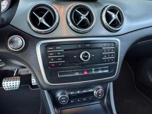 MERCEDES-BENZ GLA 250 2.0 16V TURBO SPORT 4P