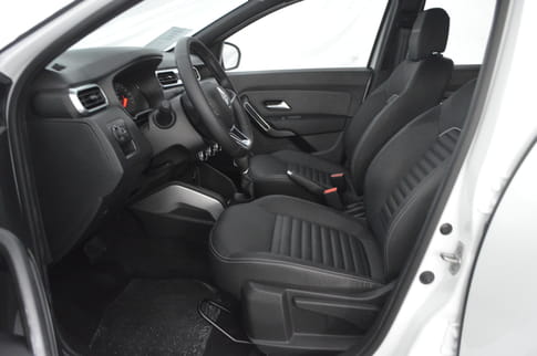 RENAULT DUSTER ICONIC 1.6 CVT FLEX