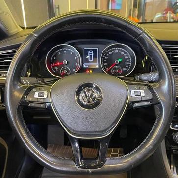 VOLKSWAGEN GOLF VARIANT HL AA