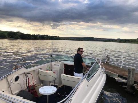 MOTORBOAT LANCHA