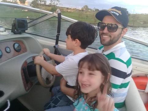 MOTORBOAT LANCHA