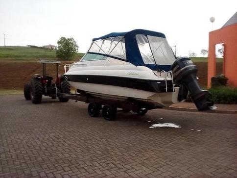 MOTORBOAT LANCHA
