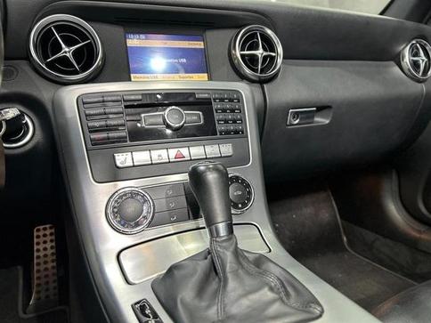 MERCEDES-BENZ SLK 200 CGI