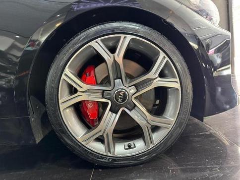 KIA STINGER GT 3.3 AT