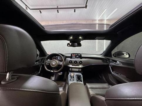 KIA STINGER GT 3.3 AT