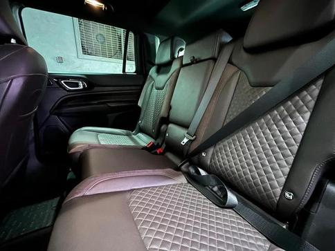 JEEP COMMANDER OVR TD380