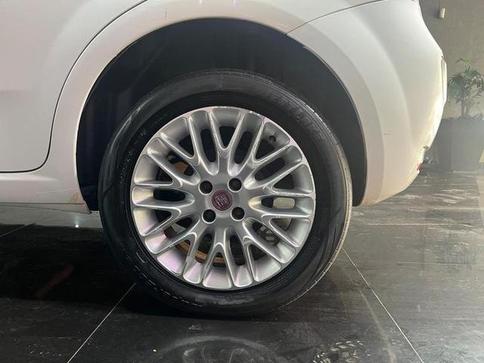FIAT PUNTO ESSENCE 1.6