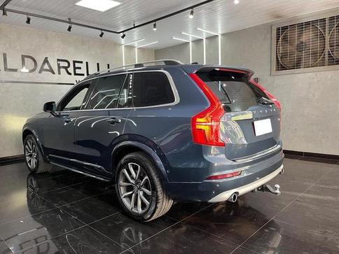 VOLVO XC90 T6 MOMENTUM