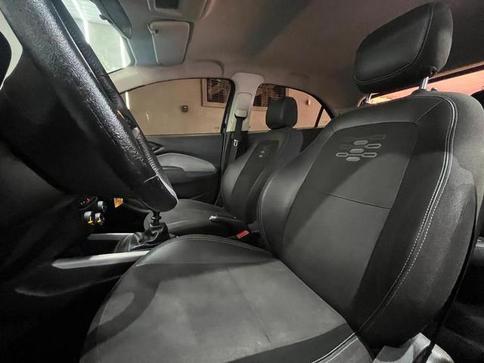 CHEVROLET ONIX 1.0MT LT