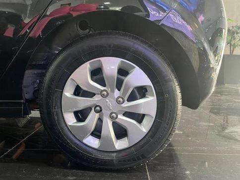 CHEVROLET ONIX 1.0MT LT