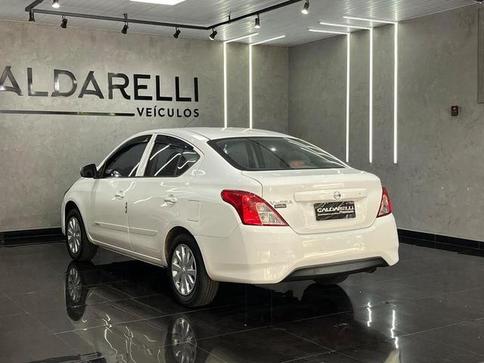 NISSAN VERSA 10