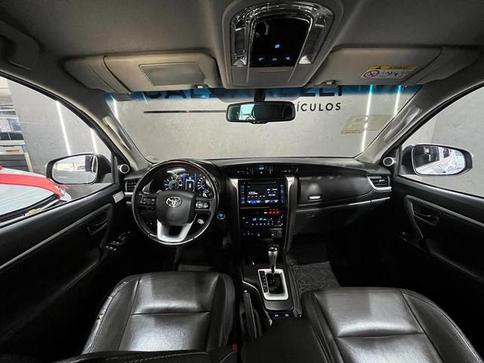 TOYOTA HILUX SWSRXA4FD