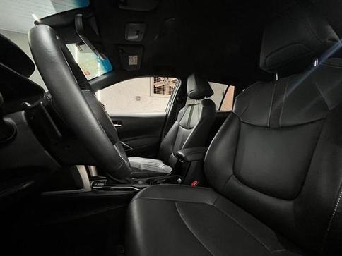 TOYOTA CCROSS XRE 20