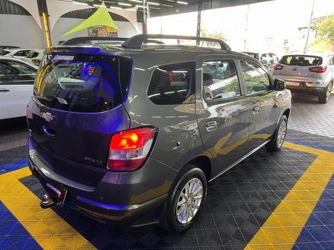 CHEVROLET SPIN 1.8L AT LT