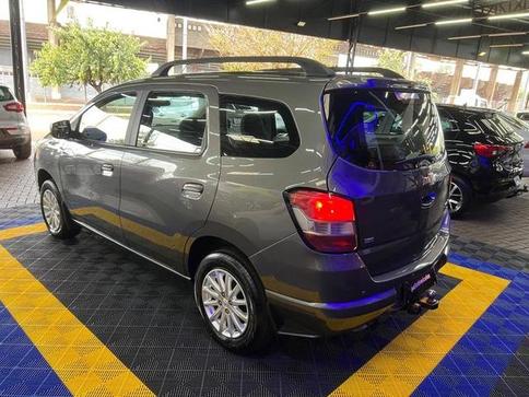 CHEVROLET SPIN 1.8L AT LT