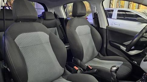 PEUGEOT 208 ALLURE