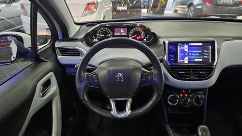 PEUGEOT 208 ALLURE