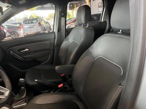 RENAULT DUSTER ICO16 CVT