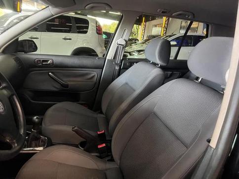 VOLKSWAGEN GOLF 1.6