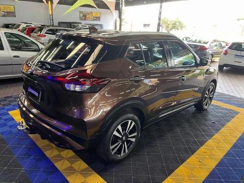 NISSAN KICKS ADVANCE