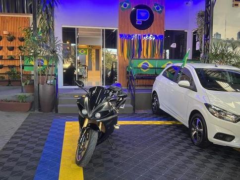 YAMAHA YZF R1
