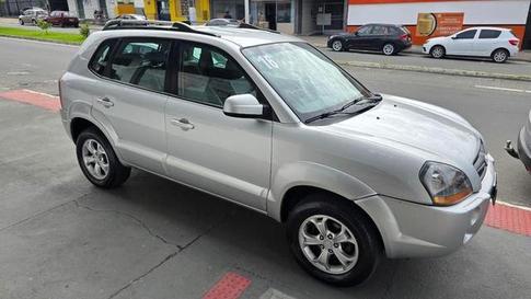 HYUNDAI TUCSON 2.0 GLS FLEX 4P AUT