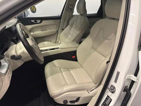 VOLVO XC  60 T-5 MOMENTUM 2.0 254cv AWD 5p
